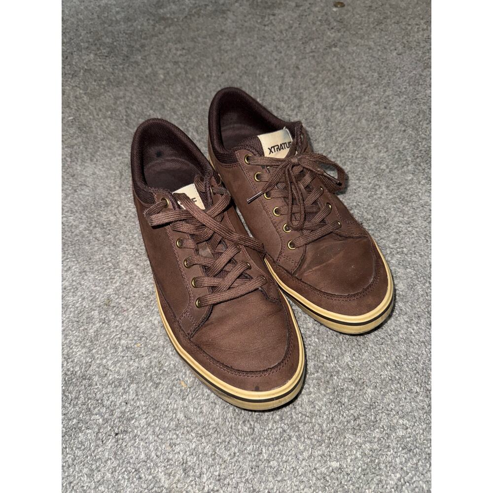 Xtratuf chumrunner brown sneaker men's size 9.5